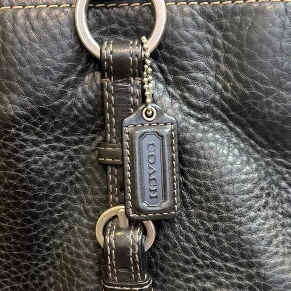 Coach Black Pebbled Leather Shoulder Bag D0851-F12339 Minimalist - Picture 2 of 15